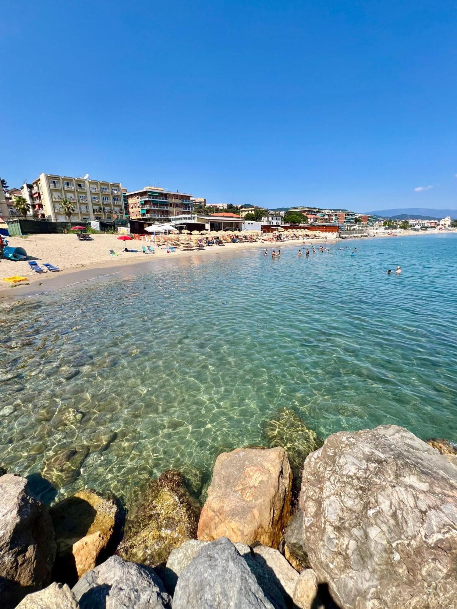 Appartamento Con Accesso Privato Spiaggia ซาโวนา ภายนอก รูปภาพ